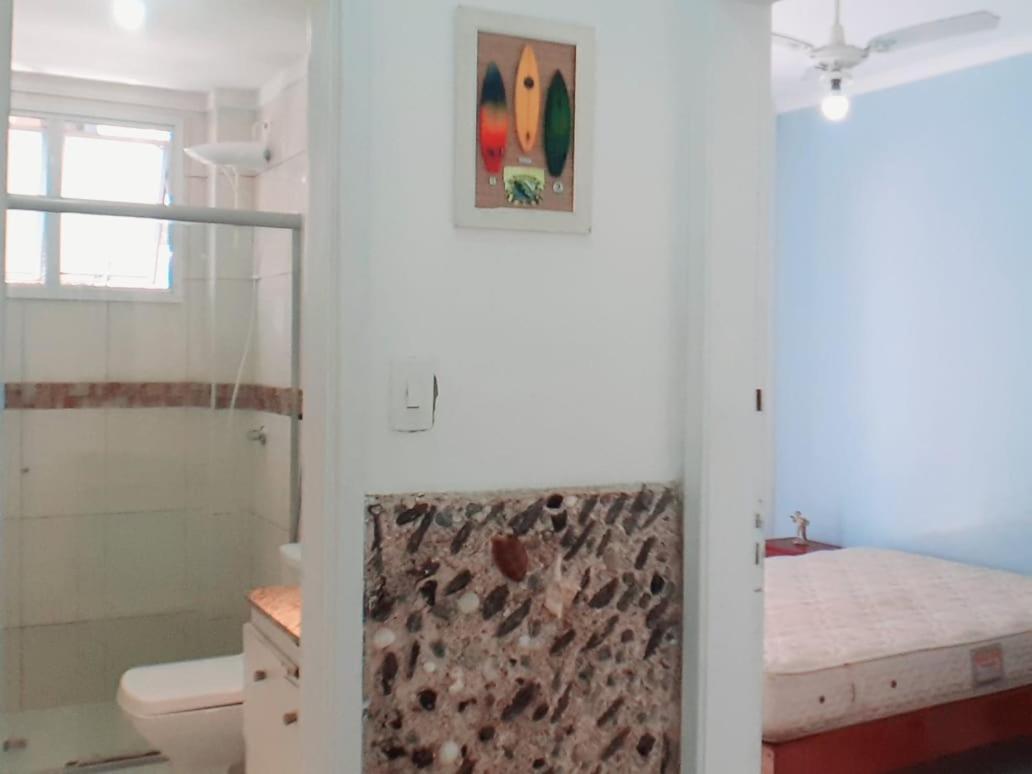 Apartamento Vento E Mar - 2 Quartos Com Sacada Na Quadra Da Praia Do Gonzaga Сантус Екстер'єр фото
