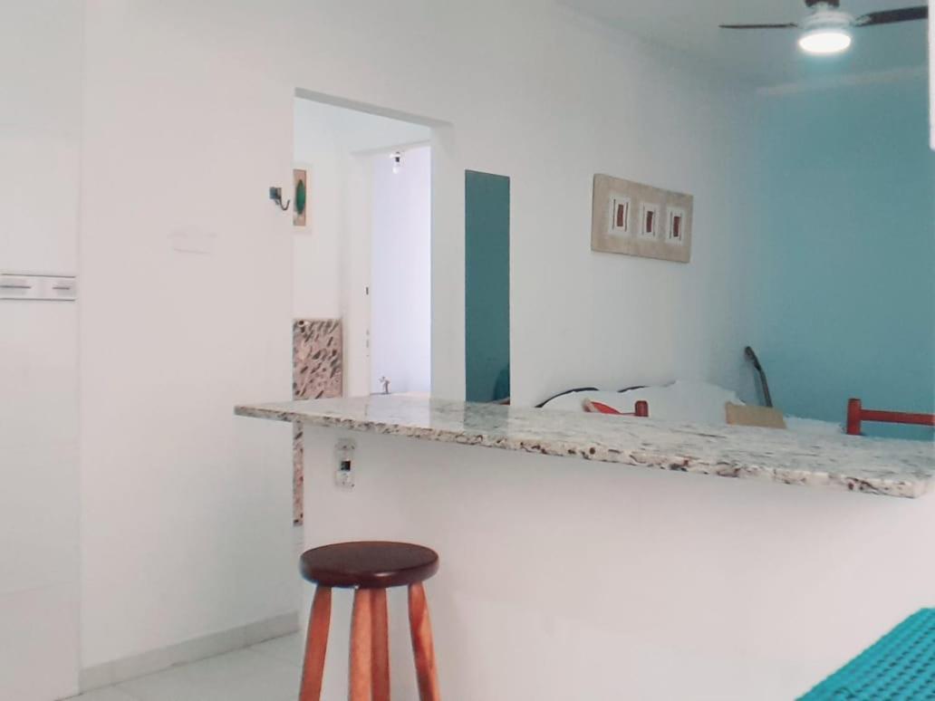 Apartamento Vento E Mar - 2 Quartos Com Sacada Na Quadra Da Praia Do Gonzaga Сантус Екстер'єр фото