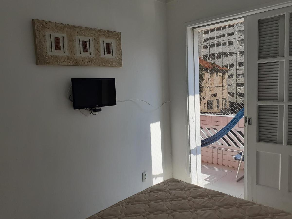 Apartamento Vento E Mar - 2 Quartos Com Sacada Na Quadra Da Praia Do Gonzaga Сантус Екстер'єр фото