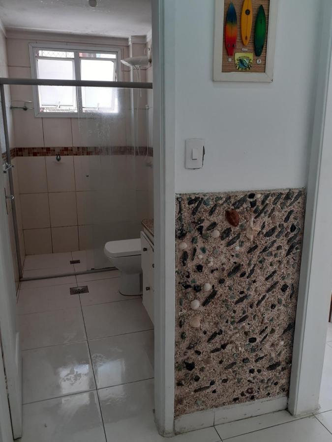 Apartamento Vento E Mar - 2 Quartos Com Sacada Na Quadra Da Praia Do Gonzaga Сантус Екстер'єр фото