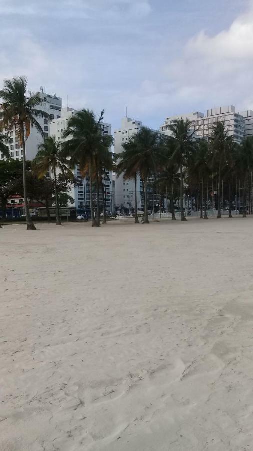 Apartamento Vento E Mar - 2 Quartos Com Sacada Na Quadra Da Praia Do Gonzaga Сантус Екстер'єр фото